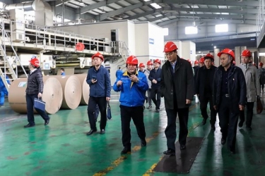 国家邮政局赵民一行莅临星空体育官方登录入口调研快递包装绿色治理试点工作