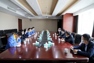 平湖市委书记仲旭东一行莅临星空体育官方登录入口调研企业疫情防控和复工复产工作